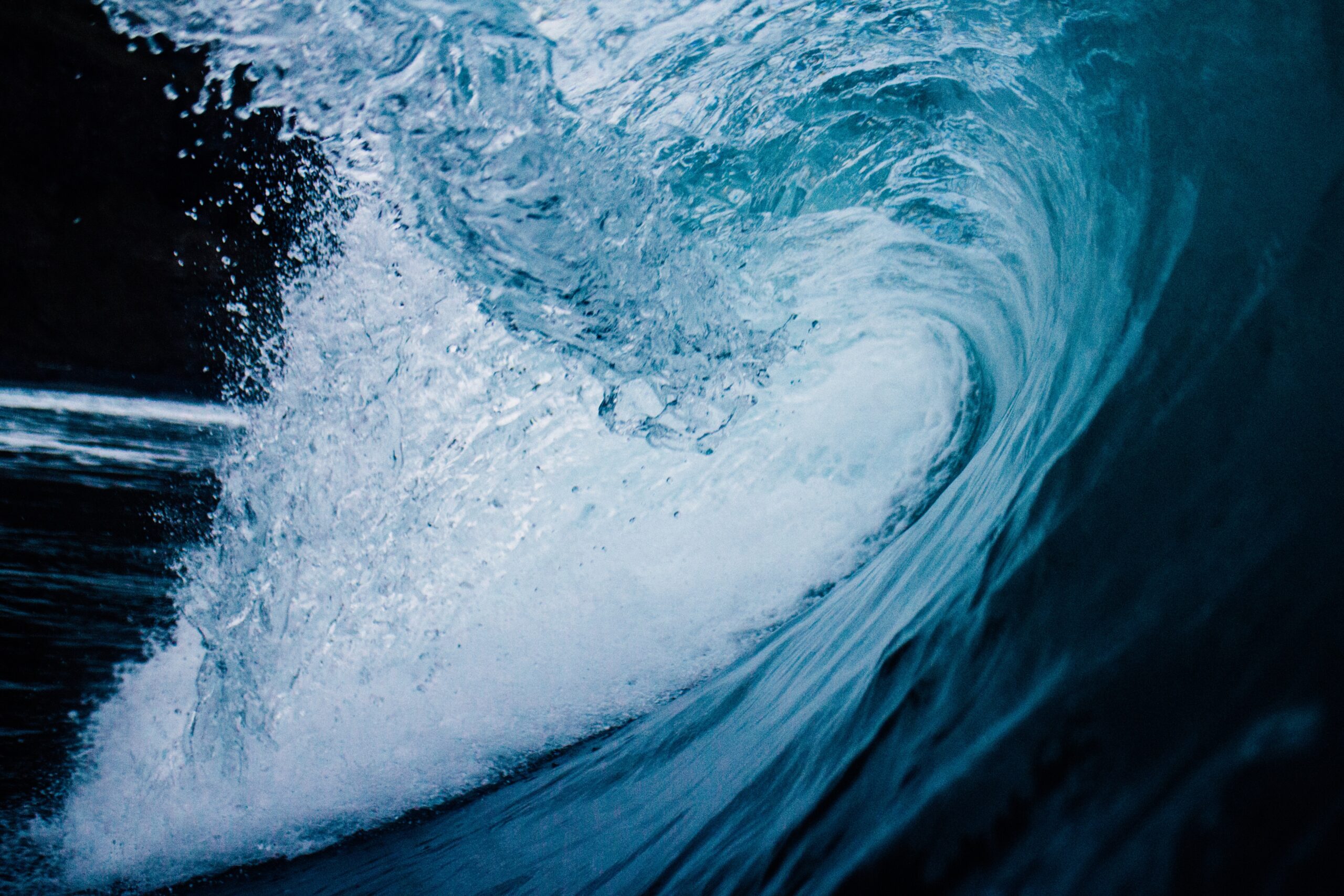 Large ocean wave - shades of blue